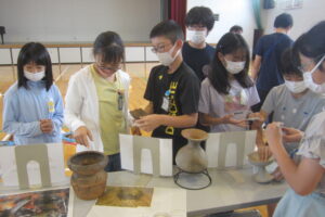 体験授業・出前授業の申し込み方法が変わります。